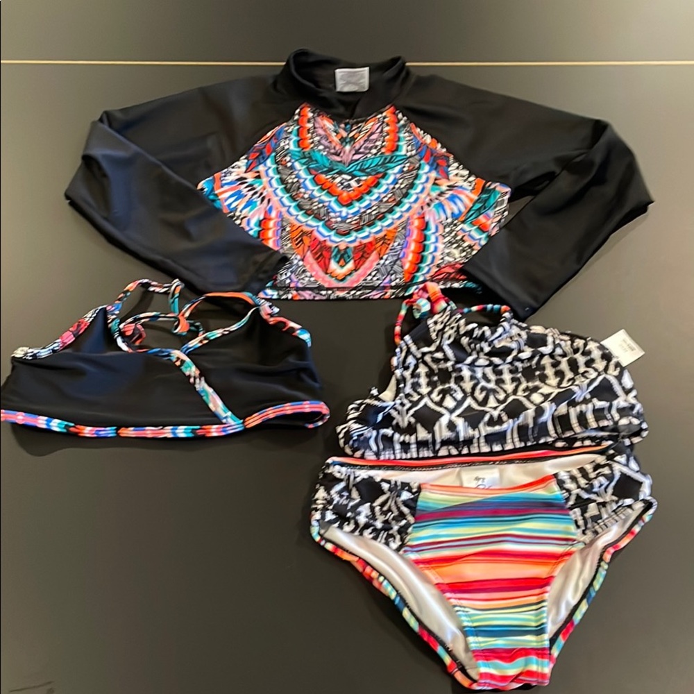Art Class Black and Red Rashguard Swim Top with Geometric Design